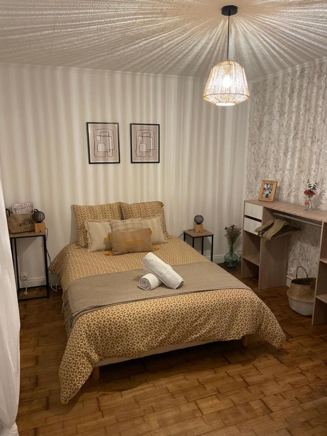 Maison Lumineuse, Proche Centre. Chateauroux Bagian luar foto